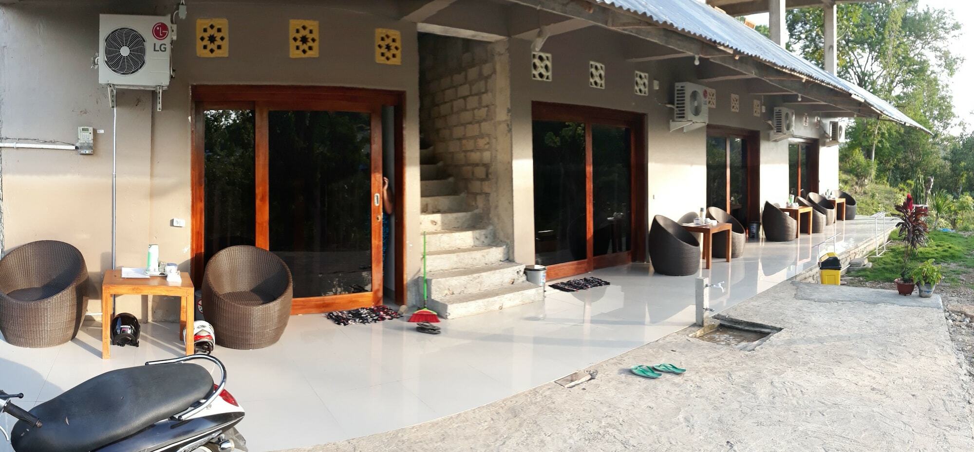 Hotel Bonne Nuit Labuan Bajo Exterior foto